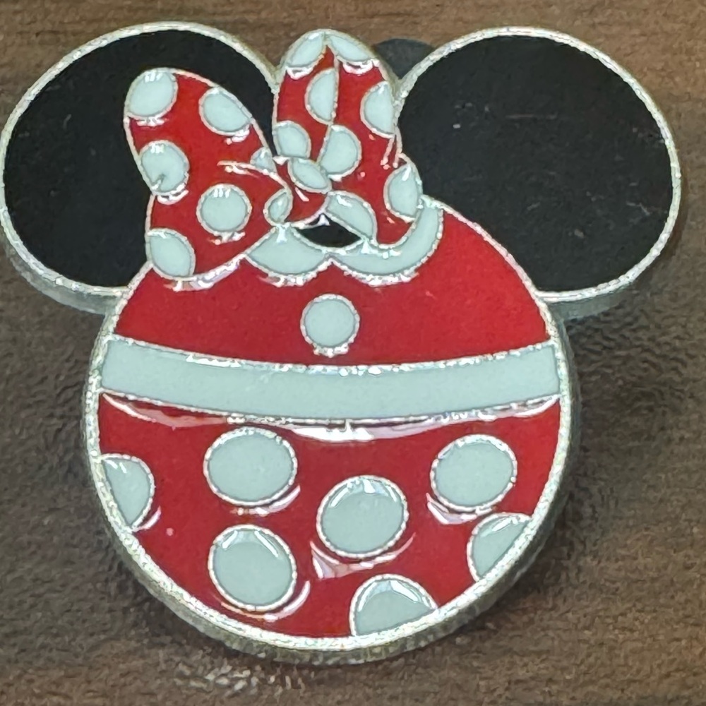 5/$25 Disney‎ Minnie Mouse Icon Pin